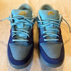 SB Dunk “Run the Jewel”. Size 8